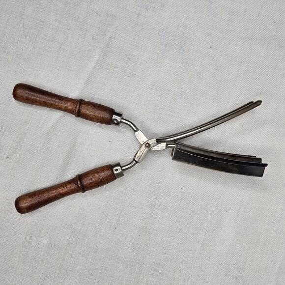 Antique Vintage Wooden Handled Hair Crimper Tool - Picture 8 of 8